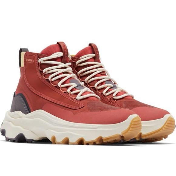 *SORELKinetic BreakthruVenture WaterproofSneaker (Women)